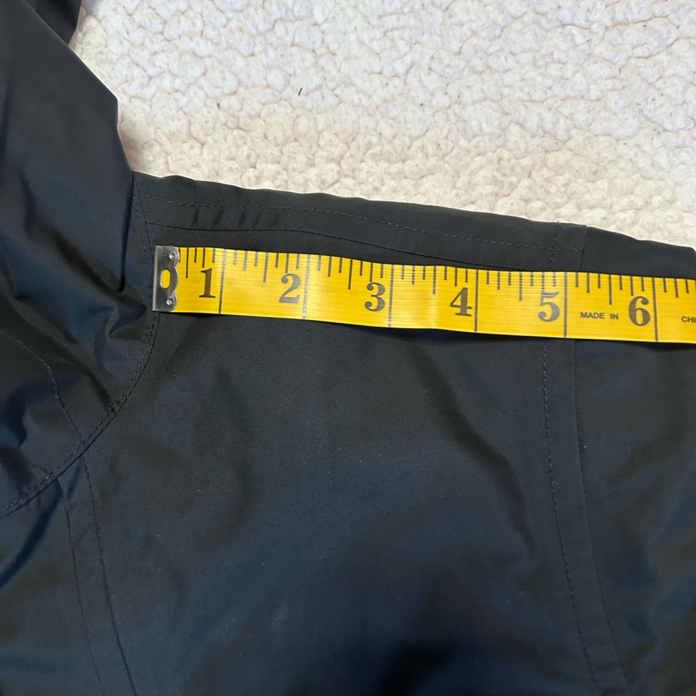 BEAN WOMENS H2OFF
RAINCOAT PRIMALOFT LINED - Picture 14 of 14